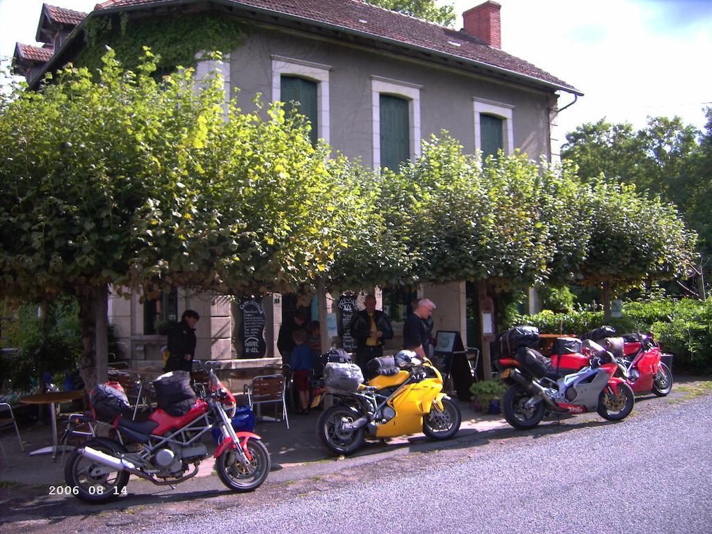 Auberge Magnette Audes Bagian luar foto
